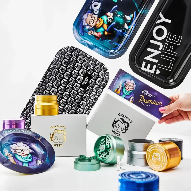 Granny's Premium Kiffer Mystery Box | Grinder & Stash Jar garantiert - 60 € Warenwert für 35,95