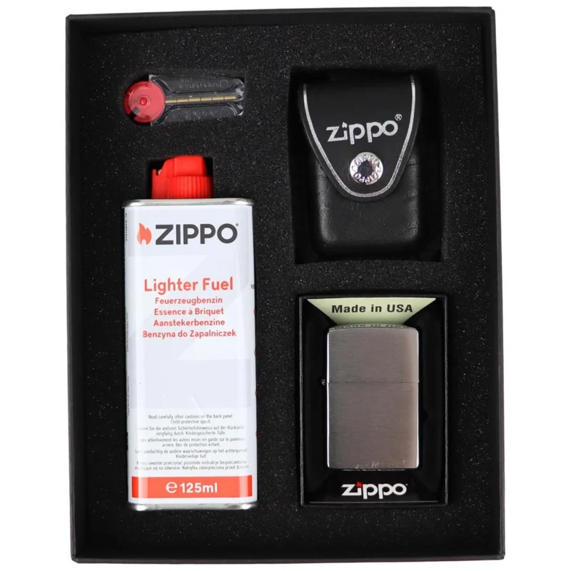 ZIPPO brushed chrome lighter in set w. ZIPPO leather pouch black w. loop