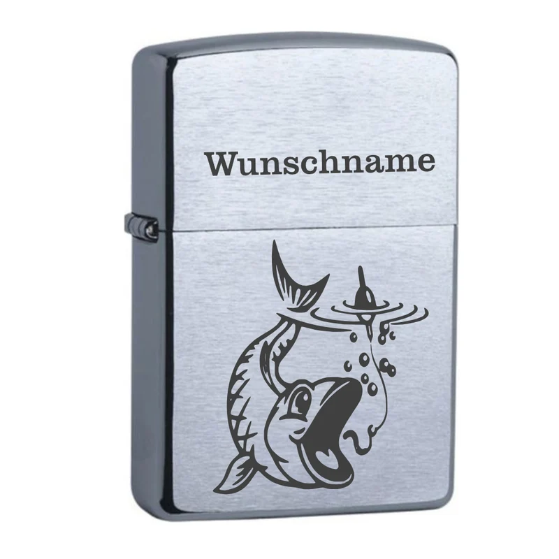 Fisch an der Angel mit Wunschname - Zippo graviert