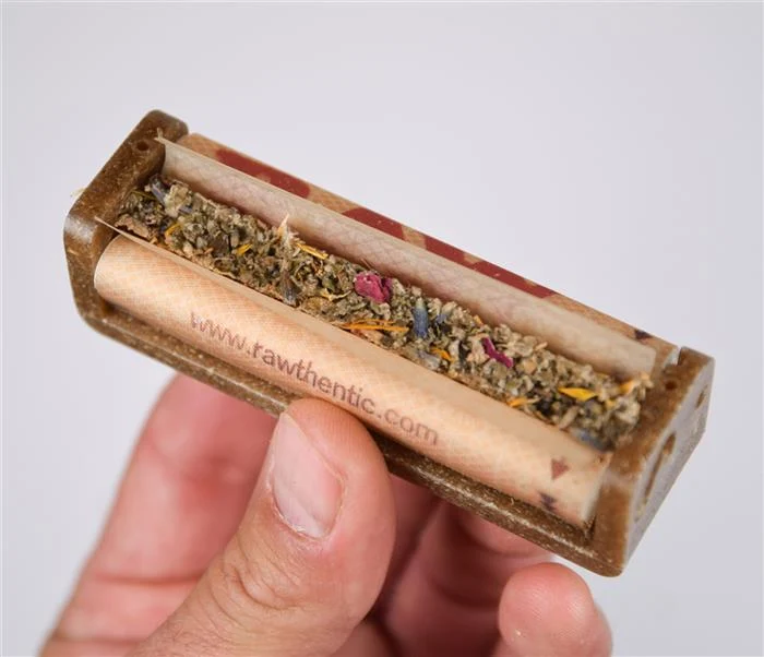 Raw Hemp Plastic King Size 110mm Cigarette Rolling Machine